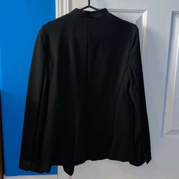 Banana Republic Black Blazer - Picture 3 of 3